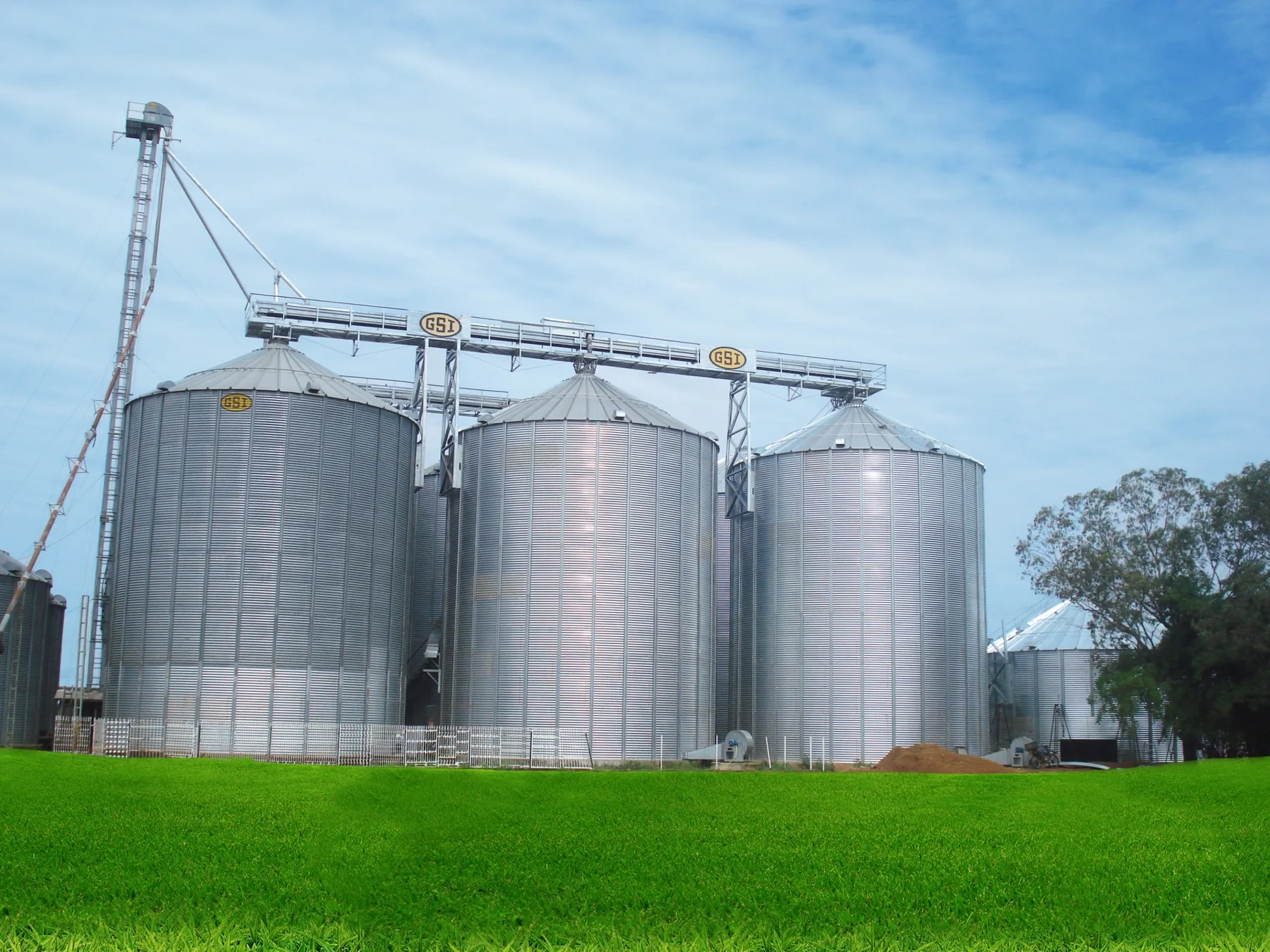 Silos e instalações de armazenagem